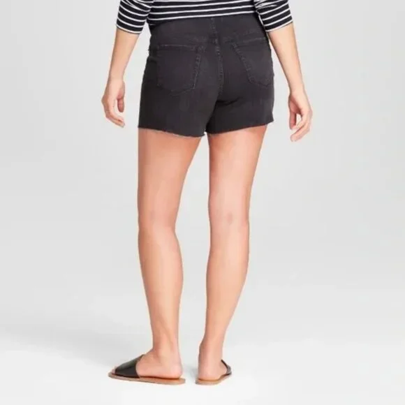 Isabel Maternity Women's 12 Black Crossover Panel Bermuda Jean Shorts Over Belly - Picture 3 of 14